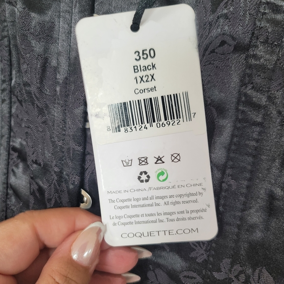 Black Corset - Picture 3 of 14